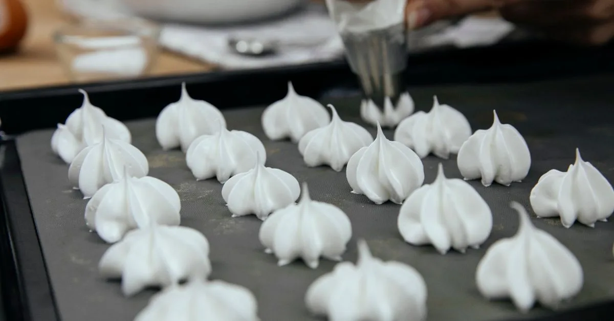 Merengues veganos crujientes de aquafaba, sin huevo