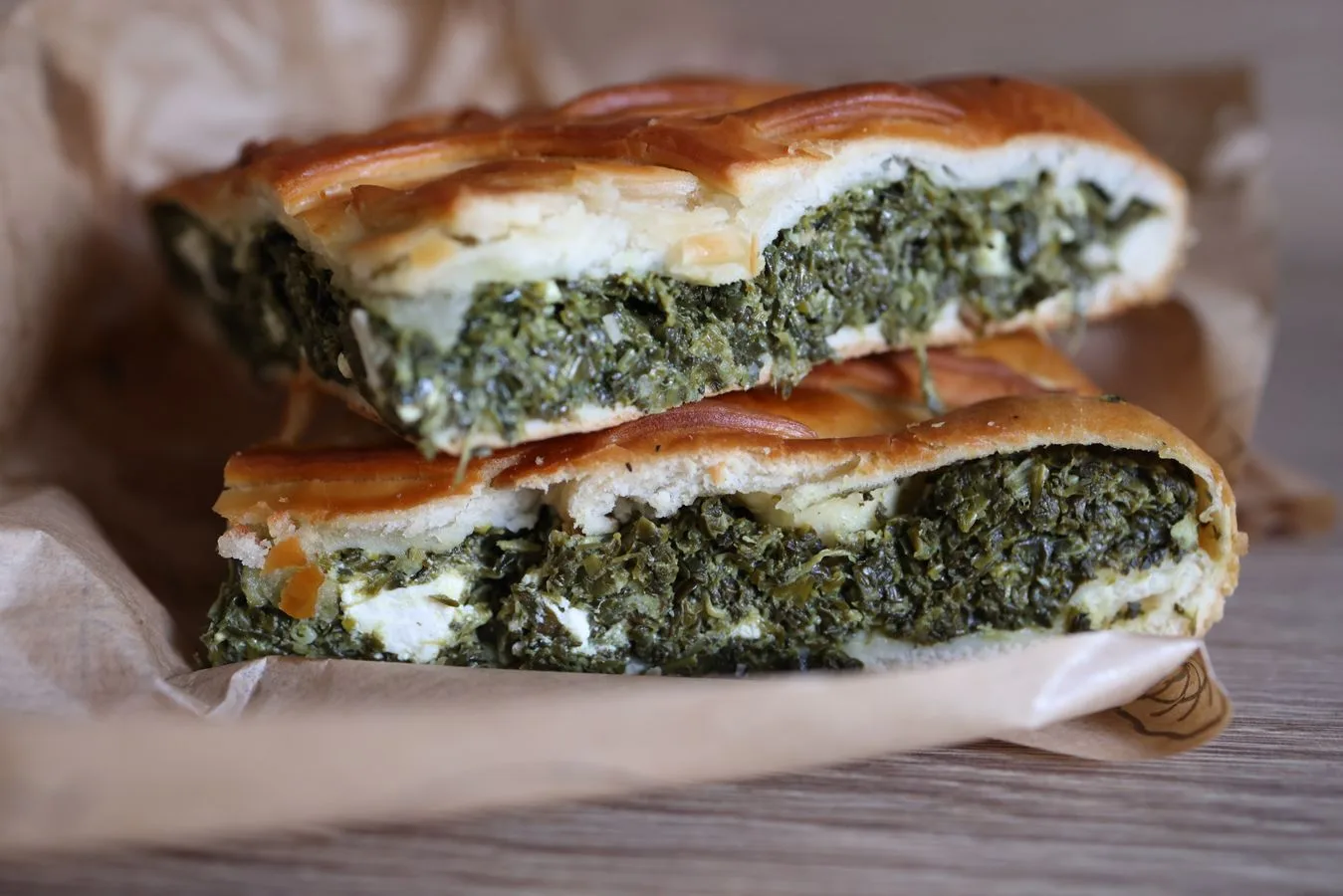 Empanada gallega vegana de grelos y garbanzos