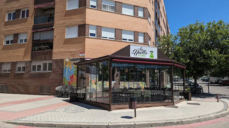 LA HUELLA VEGANA DE RIVAS - Restaurante vegano en Rivas-Vaciamadrid - foto 3
