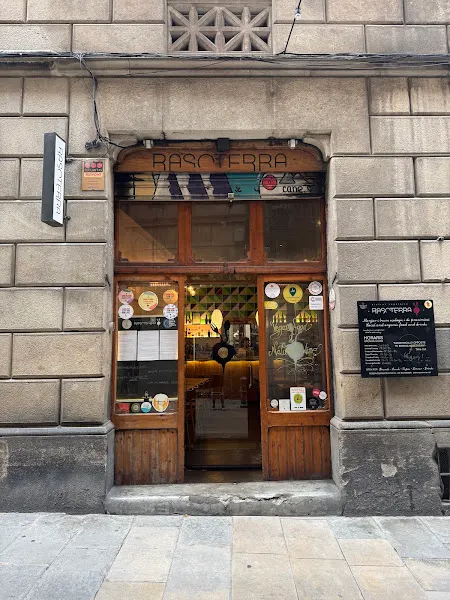 Rasoterra - Restaurante vegano en Barcelona - foto 2