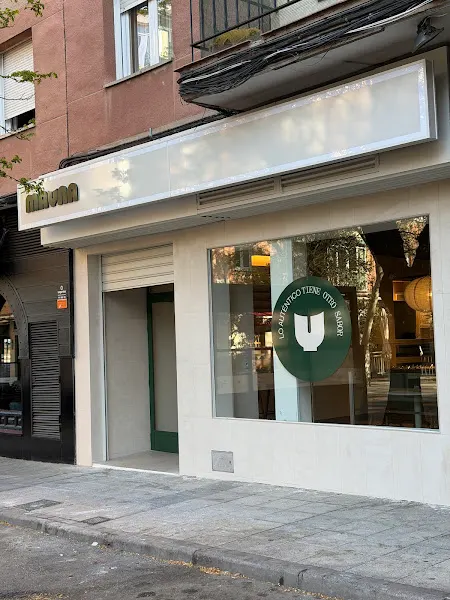 Mauna Poke & Burritos - Restaurante de comida para llevar en Toledo - foto 2