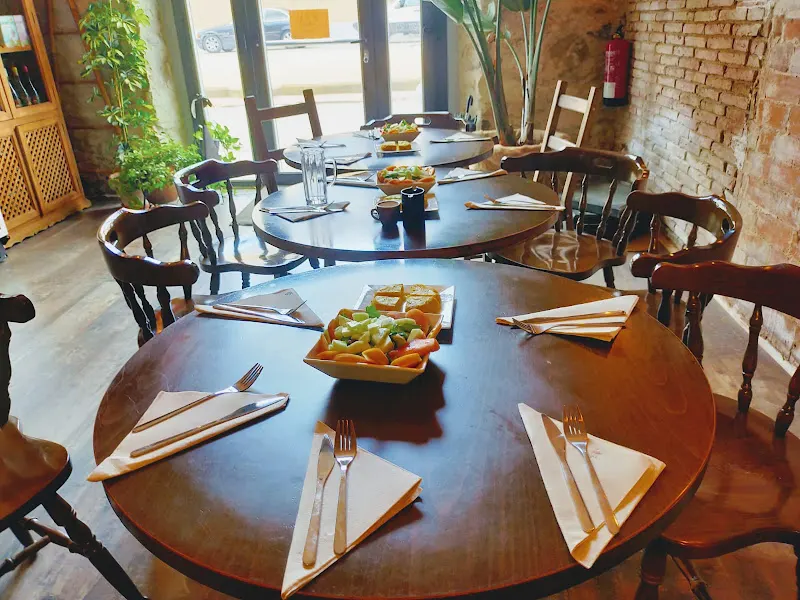 Can Llentia - Restaurante vegano en Sant Feliu de Guíxols - foto 2