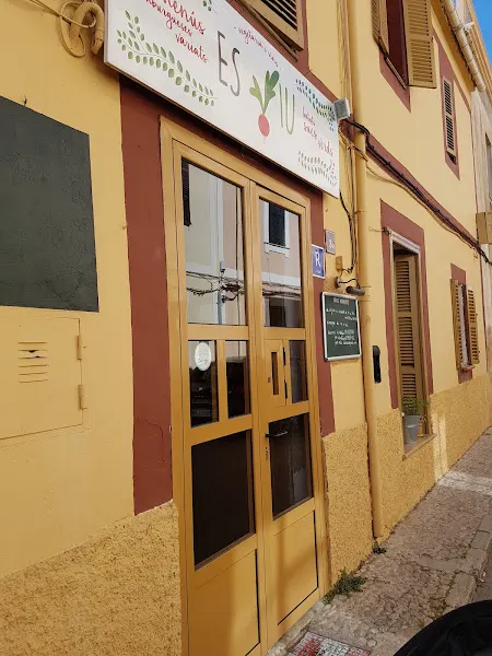 Es Viu Vegetarià i Vins - Restaurante vegetariano en Marratxí - foto 2