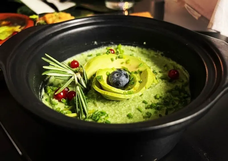 ALVOCAT VEGAN & VEGETARIAN RESTAURANT