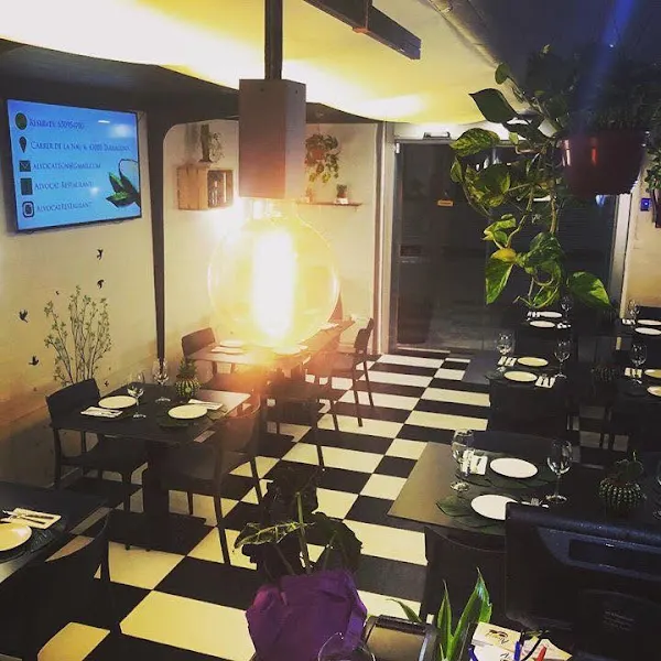 ALVOCAT VEGAN & VEGETARIAN RESTAURANT - Restaurante vegetariano en Tarragona - foto 2