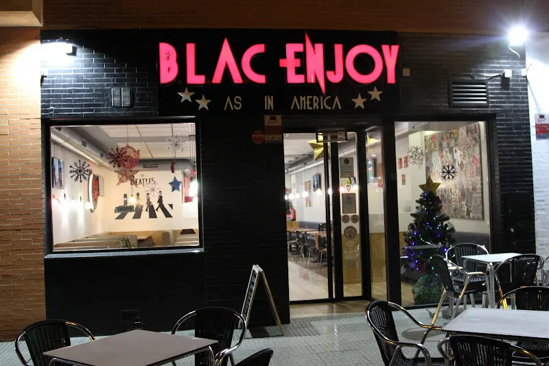 Blac Enjoy - Hamburguesería en Dos Hermanas - foto 3