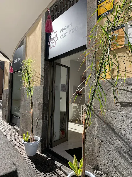 Mel Vegan Fast Food (Castillo) - Restaurante vegano en Santa Cruz de Tenerife - foto 2