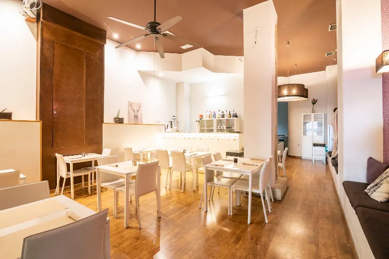 NomÏt Restaurante - Restaurante vegano en Valencia - foto 2