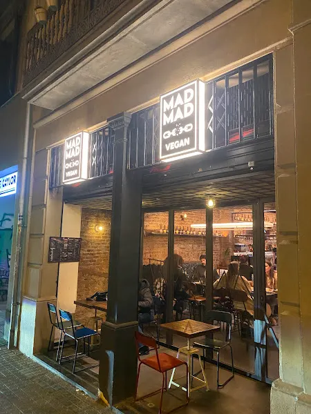 Mad Mad Vegan Barcelona - Restaurante vegano en Barcelona - foto 2
