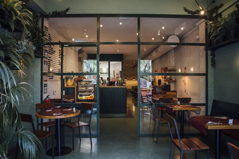 Green&Burger Barcelona - Burger & Healthy Restaurant Near Sagrada Familia
