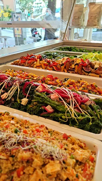 chia – Healthy Food, Coffee & Brunch