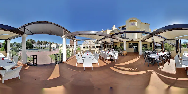 TORO Puerto Marina - Restaurante de cocina española en Benalmádena - foto 2