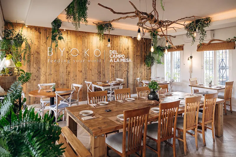BYOKO Estepona - Restaurante de comida saludable en Estepona