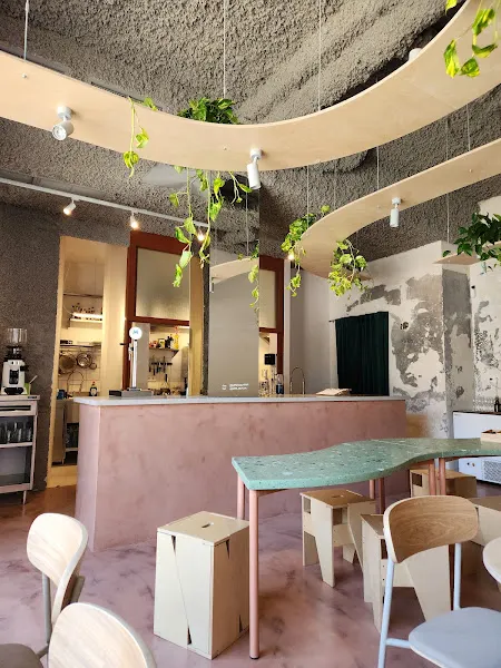 LOMBARDA - Restaurante vegetariano en Barcelona - foto 2