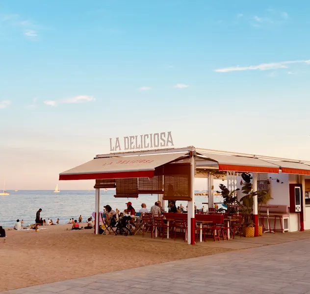 La Deliciosa | Beach Bar Barcelona - Bar de tapas en Barcelona - foto 2