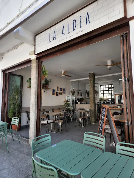 La Aldea Coffee & Brunch - Restaurante de desayunos en Conil de la Frontera - foto 2