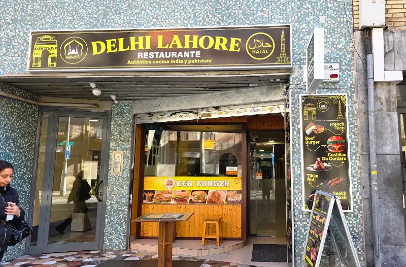 DELHI LAHORE HALAL RESTAURANT - Restaurante indio en Barcelona - foto 2