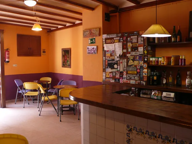 Centre Social-bar Terra - Bar en Valencia - foto 2