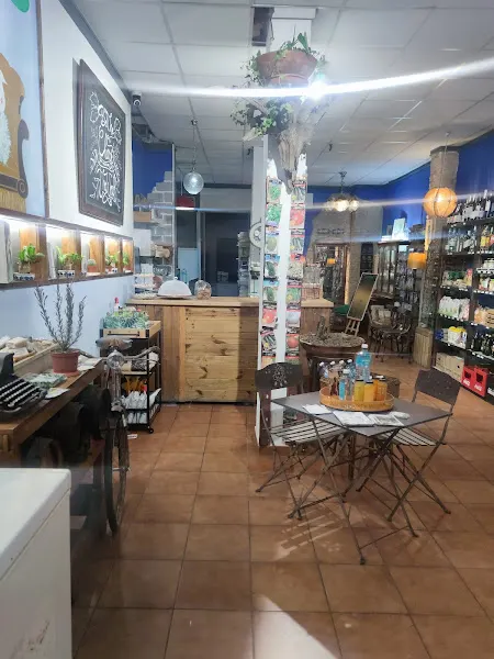 COCINA & TIENDA - Restaurante vegano en Valencia - foto 2
