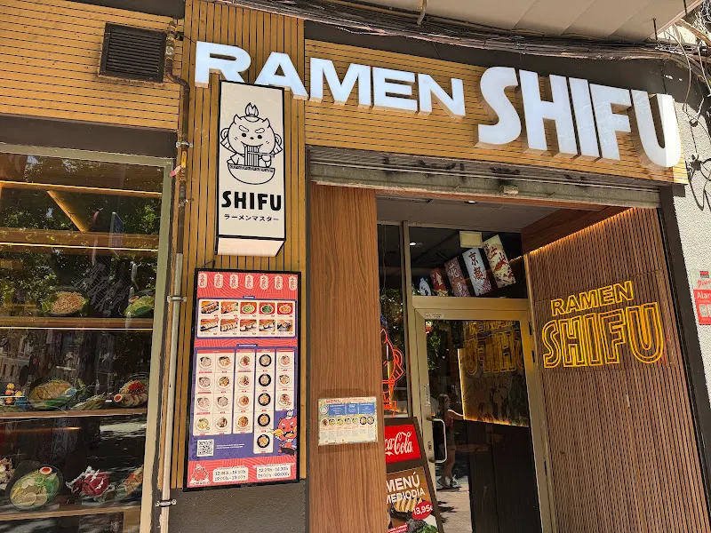 Ramen Shifu - Ramon y Cajal - Restaurante en Valencia - foto 2