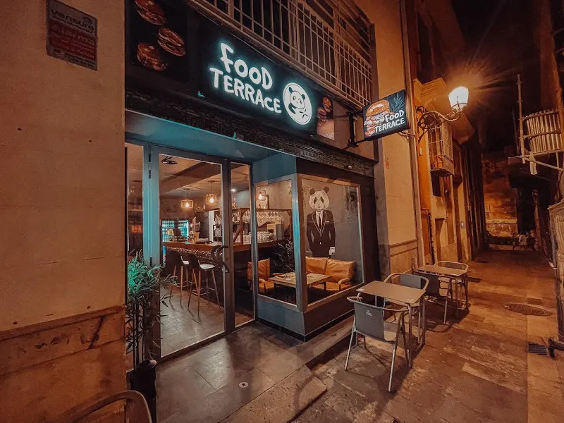 Burgers Food Terrace - Restaurante en Valencia - foto 2