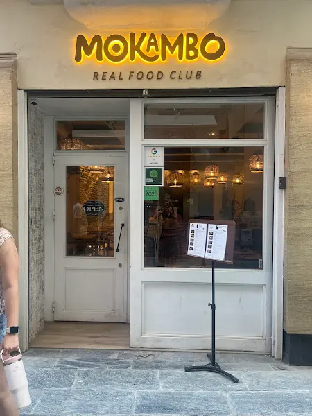 MOKAMBO Plaza Nueva