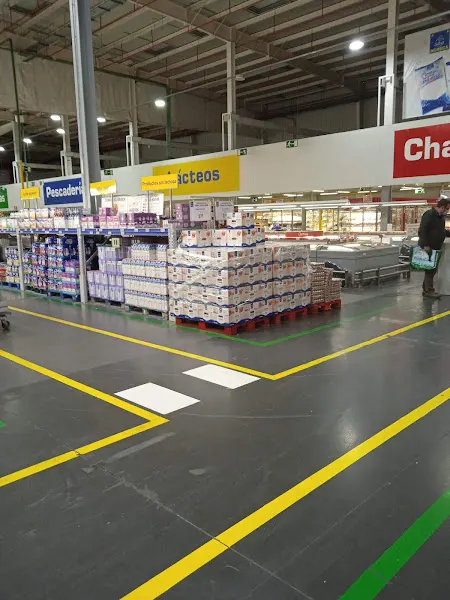 Makro Gourmet Fashion Bar